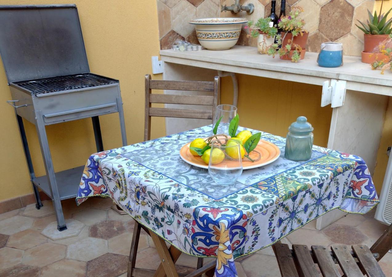 Ragusa Exclusive Flat With Terrace & Bbq 外观 照片